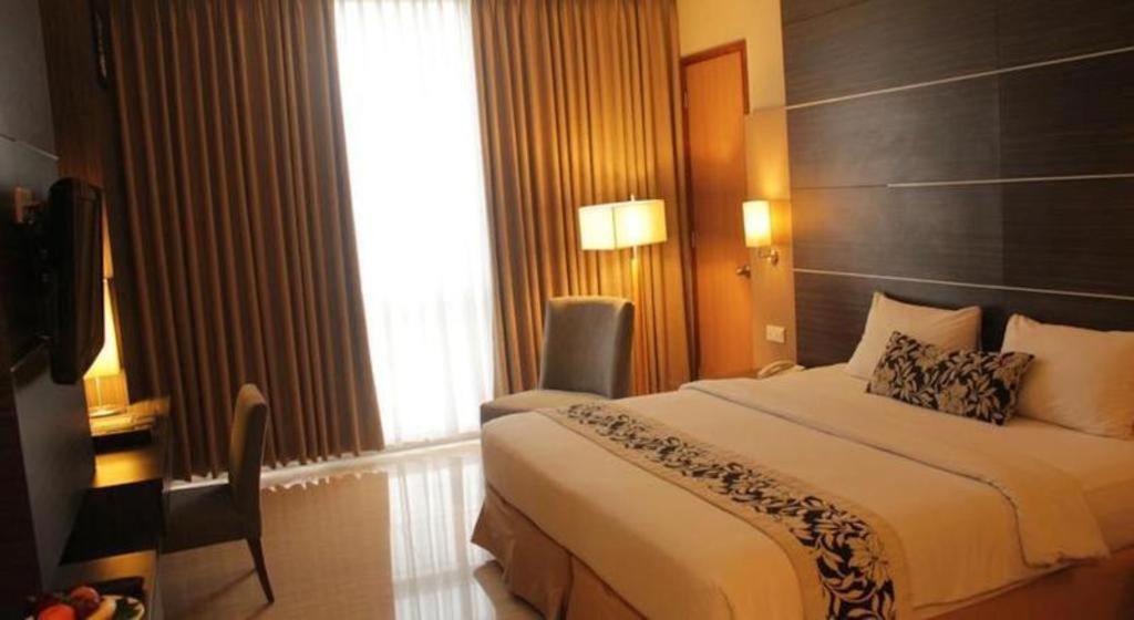 Verona Palace Hotel Μπαντούνγκ Εξωτερικό φωτογραφία