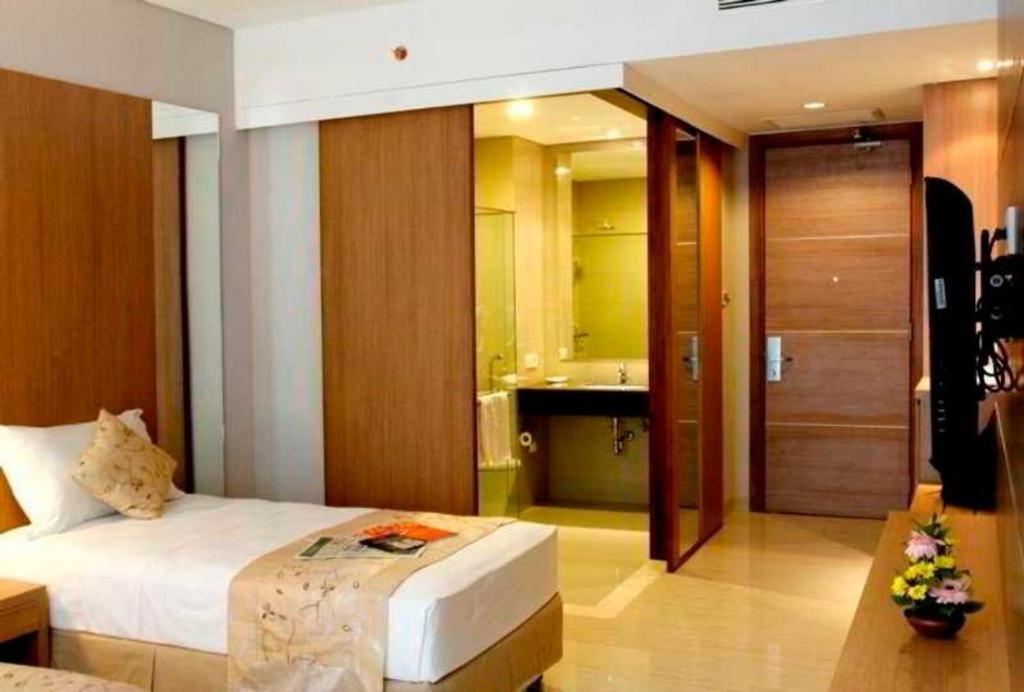 Verona Palace Hotel Μπαντούνγκ Εξωτερικό φωτογραφία