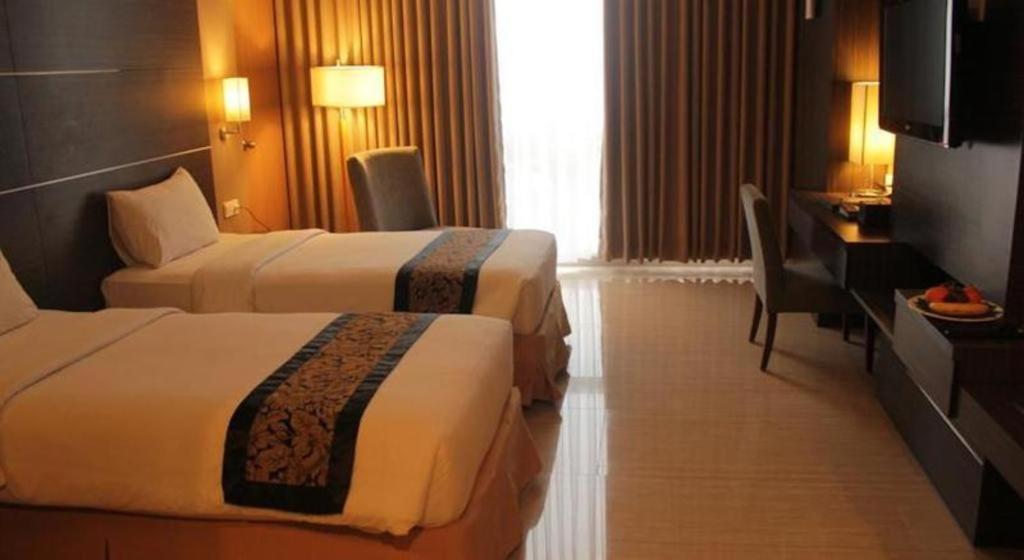 Verona Palace Hotel Μπαντούνγκ Εξωτερικό φωτογραφία