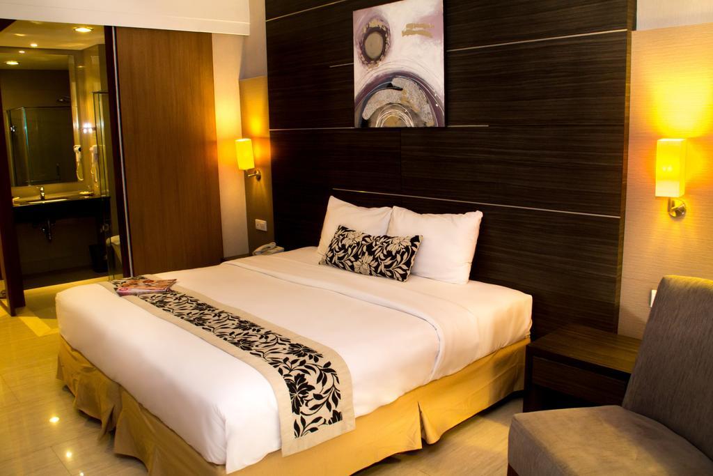 Verona Palace Hotel Μπαντούνγκ Εξωτερικό φωτογραφία