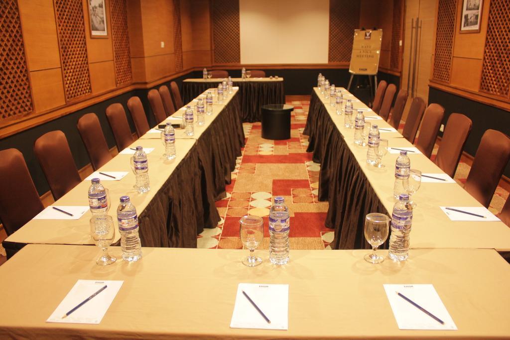 Verona Palace Hotel Μπαντούνγκ Εξωτερικό φωτογραφία